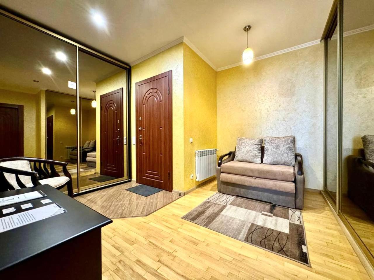 Apartpoltava Вишукані Просторі Апартаменти, Аграрний Університет, Звітна Документація 外观 照片