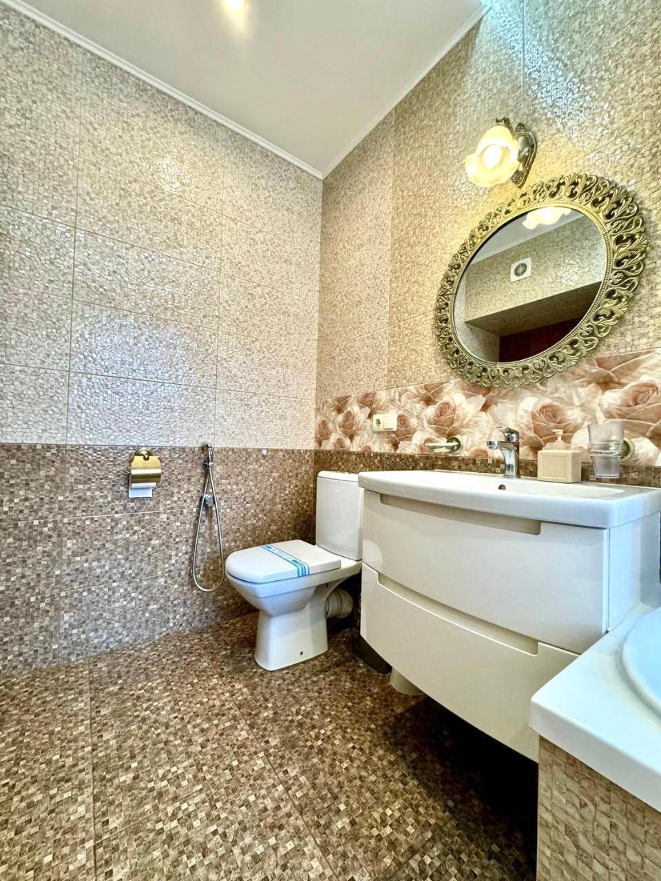 Apartpoltava Вишукані Просторі Апартаменти, Аграрний Університет, Звітна Документація 外观 照片