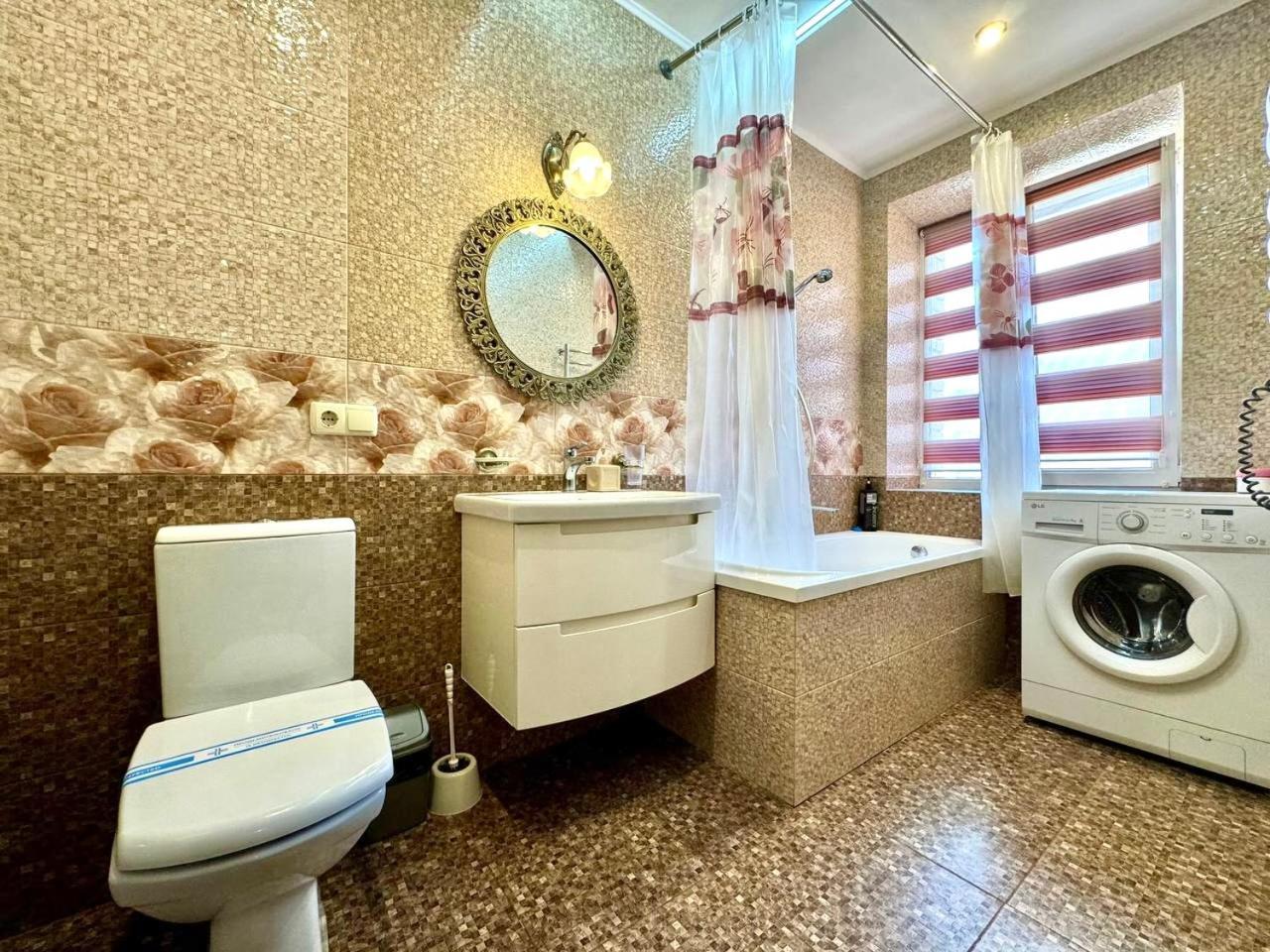 Apartpoltava Вишукані Просторі Апартаменти, Аграрний Університет, Звітна Документація 外观 照片